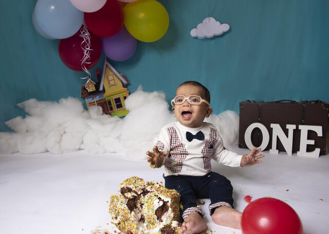 Cake Smash photograph 11