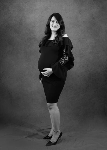 Maternity photograph 8